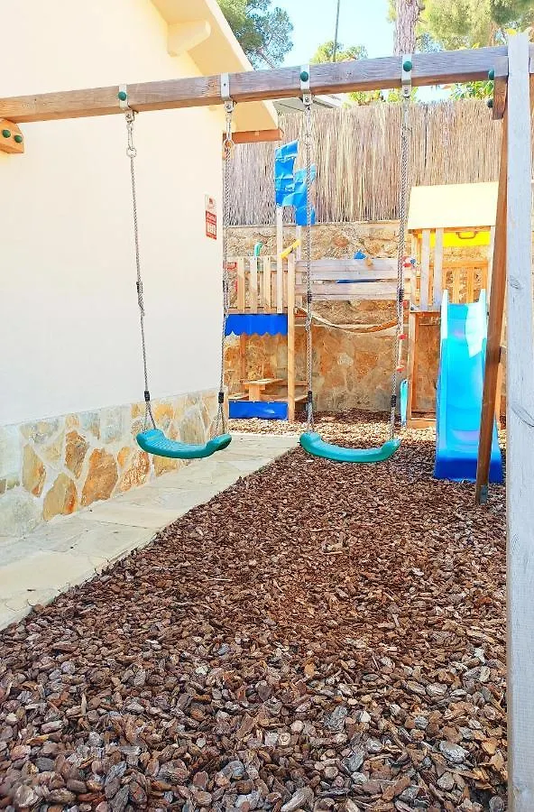 Villa House With Pool Near Park Guell Barcelona Spanien